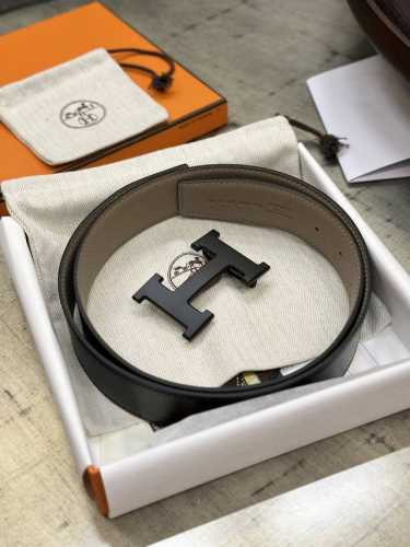 特 Hermes爱马仕 全套包装 宽度3.8Cm 进口双面原版牛皮荔枝纹带身，配搭经典H钢扣 可双面使用；欣赏享用完美的设计和优质的皮料精细工艺，不容错过的产品