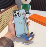 爱马仕手机壳 Hermes荔枝纹插卡手机壳卡包摇摇马挂绳 型号：为了不出现报错型号，请打开本机查看手机设置显示的型号 Iphone16Pro Max 6.9 I