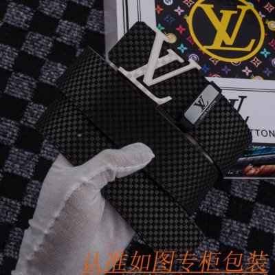 品名：Lv 路易斯登 原单 材料：百分百头层牛皮，保证真皮。专柜原单品质、做工精细，送人自用首选 包装： 请认准如图专柜包装，赠送打孔器，银联发票，宽度3.8C