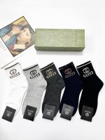 配包装 一盒5 双 Gucci 古琦 经典字母Logo 双G 短筒袜 ，Ins超火爆短袜，纯棉面料，潮人必备 ，经典配色 个性时尚百搭款，你值得拥有哦
