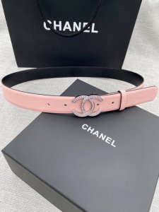 宽度3.0Cm Chanel 香奈儿 女士腰带皮带新款柔软的内衬进口小牛皮搭配精品镶钻钢扣金 银色扣。