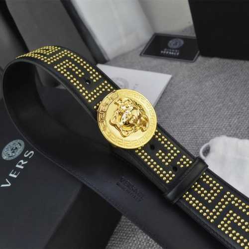 范思哲 ，宽4.0Cm， 原单货，专柜同款、实拍图，带身采用原厂进口原版皮镶满纯铜柳丁，.牛皮，结合精致的美人图扣头，时尚与美的聚焦，触碰手感舒适，有质感，清晰