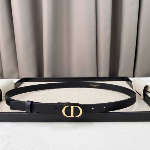 特P170 Dior 23 新款 C D搭扣黄铜小牛皮腰带 经典永存 2.0Cm