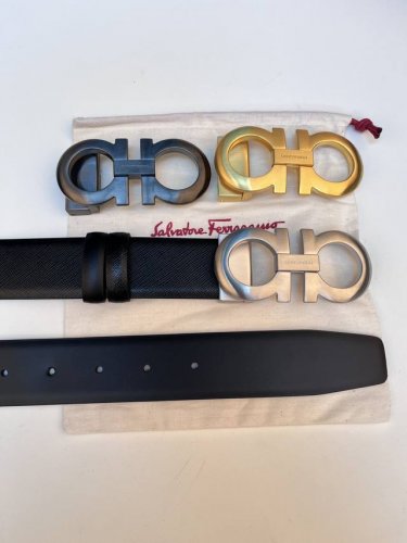 特 Ferragamo 菲拉格慕 宽度:3.5Cm 带身双面进口小牛皮 支持芯片扫码 长度可自行裁剪 让你体验专柜般的感觉 经典款升级版更深层体验 360度无死