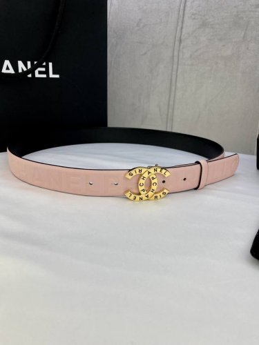 宽度3.0Cm Chanel 香奈儿 进口柔软小牛皮金 银色花纹金属精品钢扣。