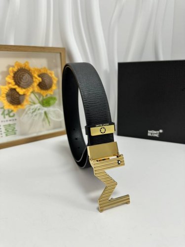品名：万宝龙 Montblanc 材质：原单牛皮腰带 百分百头层牛皮腰带保证真皮，24K纯钢扣，专柜原单品质、做工精细，时尚大牌，送人自用首选 包装： 请认准如