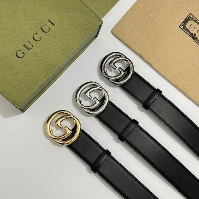 Gucccci 尺寸:4.0Cm，带身釆用黑色头层牛皮，搭配新款Gg互扣式抛光铜金属扣头，意大利时尚精品