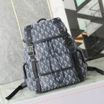 中号Dior Hit The Road双肩背包 海军蓝色Cd Diamond图案帆布和海军蓝色光滑牛皮革 P30,000 编号:1Htba184Cdp_H36B