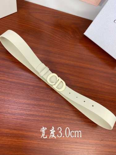 特 P160 宽度3.0Cm Dior 迪奧 爆款平面無線帶身 Saddle土黄色牛皮革皮带。烤漆金属“Cd”标志 採用進口雙面頭層牛皮