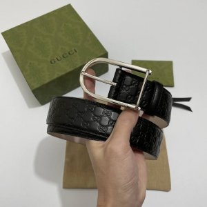 Gucci经典款头层压小G花，内衬头层变色磨砂底 宽4.0Cm 铁丝日字型针扣