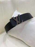 Lv 4.0Cm进口牛皮面料 专柜对版 展现时下流行的工艺-动感设计精神。