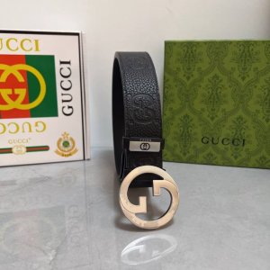 品名：古奇.Gu...Ci 原单 材质：原单牛皮腰带 专柜原单品质、做工精细，时尚大牌，送人自用首选 包装： 请认准如图专柜包装赠送打孔器手提袋专柜礼盒宽度3.