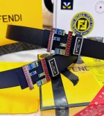 皮带：Fendi.芬迪..顶级原单复刻. 腰带：百分百头层牛皮，保证真皮。双层Ff水晶镶嵌彩色钻石24K纯钢扣材质，永不掉色进口小牛皮正反双面使用商场专柜同等质