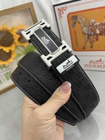 品名：爱马仕.HermèS 原单 材质：原单牛皮腰带 百分百头层牛皮腰带保证真皮，24K纯钢扣，专柜原单品质、做工精细，时尚大牌，送人自用首选 包装： 请认准如 - 点击图像关闭