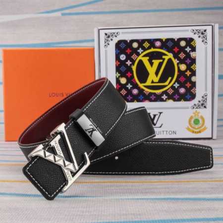 品名：Lv..路易..威登原单 材质：原单牛皮腰带 百分百头层牛皮腰带保证真皮，24K纯钢扣，专柜原单品质、做工精细，时尚大牌，送人自用首选 包装： 请认准如图 - 点击图像关闭