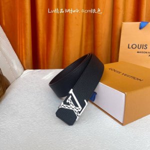 Louis Vuitton ：经典原单品质，经典双面荔枝纹，原单精品钢扣，精工制作，细节看图，实物拍摄，高端奢华，宽度4.0Cm