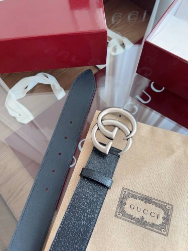 Gucci 表面头层野猪纹牛皮 宽度4.0Cm 专柜新版Logo横标 原版进口南非皮底 精品双G铜扣 高端品质 不惧对比