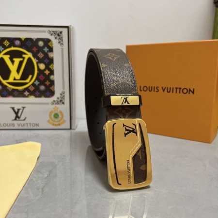 品名：Lv..路易..威登原单 材质：原单牛皮腰带 百分百头层牛皮腰带保证真皮，24K纯钢扣，专柜原单品质、做工精细，时尚大牌，送人自用首选 包装： 请认准如图 - 点击图像关闭