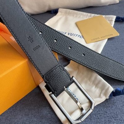 经典原单品质 经典十字纹面原版平纹底 搭配原单精品钢扣 精工制作 细节看图. 实物拍摄 高端奢华 宽度 3.5