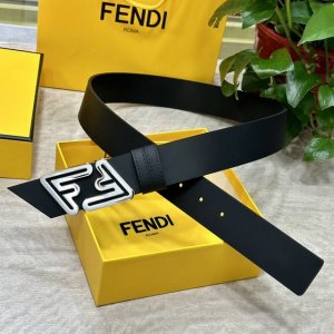 Fendl 芬迪 宽40Mm双面原版小牛皮 搭配单钌钯电镀扣 完美的手感.油边 出众的设计.风格 高贵奢华 时尚大方 高清实拍 货真价实 品质保证 双面用