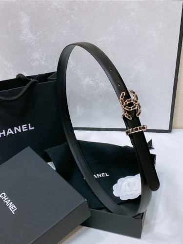 Chanel 24C 链条 牛皮黑 Logo搭扣 黄铜金属 进口胎牛皮平纹带身 饰有Cc小Logo手感柔软 细腻 2.0Cm