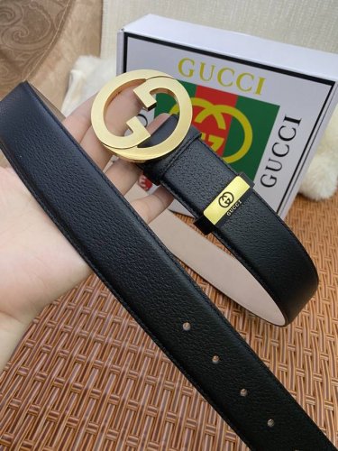 品名：古奇.Gu...Ci 原单 材质：原单牛皮腰带 百分百头层牛皮腰带保证真皮，24K纯钢扣，专柜原单品质、做工精细，时尚大牌，送人自用首选 包装： 请认准如