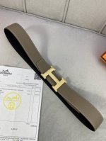专柜同步 Hermes 爱马仕，专柜同款，3.8Cm宽，带身采用进口头层Togo牛皮，Boxer牛皮衬里，配经典八角花纹工艺配件，可双面使用，顶级做工无可挑剔