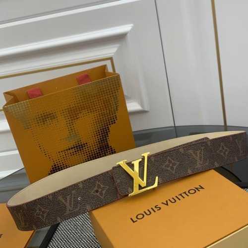 P4.0Cm Pharrell Williams 以 New Steamer 系列的 Monogram 帆布重绎经典 Lv Initiales 双面腰带，呈现个