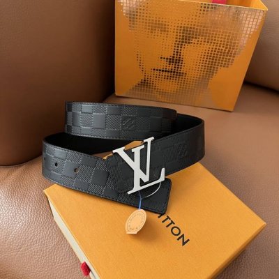 L0Uis 、Vuitt0N 男士经典压花腰帶 寬度40毫米 配置精品字母搭扣 顶级