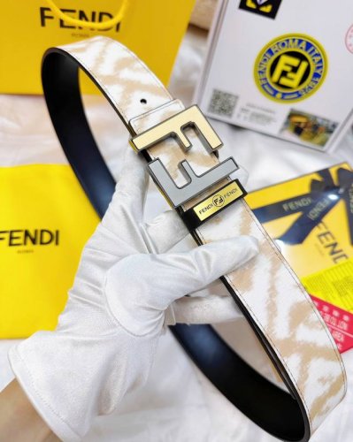 皮带：Fendi.芬迪..顶级原单复刻. 腰带：百分百进口头层牛皮，保证真皮。双层Ff砂金双色工艺24K纯钢扣，永不掉色涂鸦彩绘印花图案艺术正反双面使用商场专柜