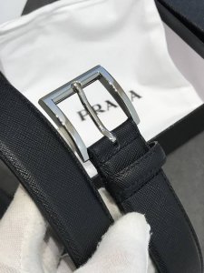 配送专柜包装 打孔针 特 宽35Mm，支持Nfc 原单双面进口头层牛皮带身，搭配原版针扣扣，手感.油边近乎完美，原产皮料定制，质感无可挑剔，出众的细节，高清实拍
