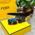 特P180 Fendi（芬迪）专柜同款 宽4.0Cm 双环正反用腰带 Ff按钉搭扣 黑色Cuoio Romano皮革材质 反面面料带有烟草黄和黑色Ff图案 四方