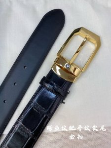 特 Montblanc万宝龙 宽3.5Cm 采用头层牛皮 精品针式扣头 自由裁剪商务休闲皮带