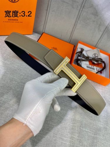 特 官网同步 32MM 爱马仕专柜同步 施华洛水晶钻扣 进口原版皮带身 双面八字尾 双面可用 细节紧跟專櫃步伐 精钢五金