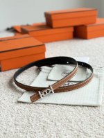 Ancre 精品五金 搭配进口Togo皮 宽度13Mm Hermes女款腰带以其精湛工艺高品质材料和经典设计备受推崇 是女士腰带顶级选择 简约大气 产品手感细腻