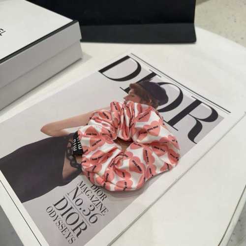 配包装盒 Miumiu新款爱心桃发圈 简单优雅，实用百搭，值得入手！