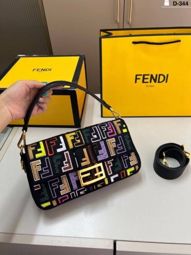 芬迪Baguette法棍包 Fendi王牌法棍 超级百搭经典系列 D-344尺寸 26×15折叠盒