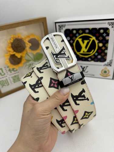 品名：Lv..路易..威登原单 材质：原单牛皮腰带 百分百头层牛皮腰带保证真皮，24K纯钢扣，专柜原单品质、做工精细，时尚大牌，送人自用首选 包装： 请认准如图