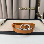 Dior 24早春新款 C D搭扣黄铜腰带扣，女士小牛皮腰带 经典永存 2Cm