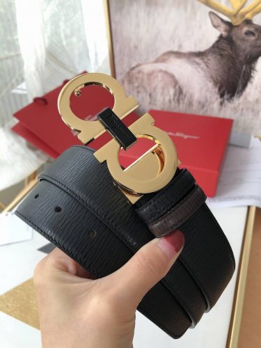 Made In Italy批 配全套包装品牌：菲拉格慕海外原单扣头材质：精品实心铜扣带身材质正面：35Mm宽度采用双面采用进口头层牛皮腰带，纯钢质五金扣头实物拍