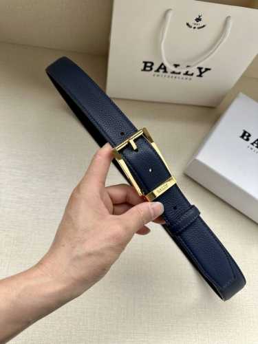 特 巴利 Bally专柜新款，带身宽度3.8Cm，搭配纯铜皮带扣头.送礼佳品.与正品零差距