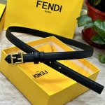 Fendl 芬迪 宽20Mm，原单进口小牛皮，搭配原单钌钯电镀F扣，手感.油边近乎完美，原产皮料定制，质感无可挑剔，出众的细节，高清实拍，货真价实，品质保证。