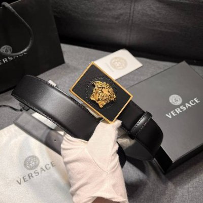 范思哲 宽4.0Cm Versace，此款腰带采用精美的意大利皮革于意大利制造