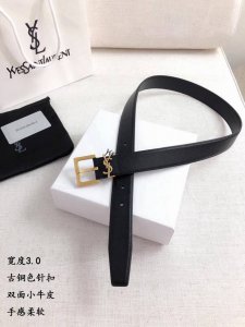 伊夫圣罗兰Ysl自诞生的那一刻起，就在人们心中留下了色彩缤纷.浪漫高雅的形象，经典而不落俗套是他的特征。圣罗兰Ysl这款3.0Cm女款腰带复古精工雕花金属扣将复