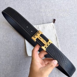 配全套包装礼盒 爱 马 仕 腰带 专柜在售爆款 感谢客户反馈实拍图，顶级货 自己看细节 3.8Cm都有货 码数齐