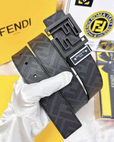 皮带：Fendi.芬迪..顶级原单复刻. 腰带：百分百头层牛皮，保证真皮。双层ff镂空雕刻工艺设计24K纯钢扣材质，永不掉色进口小牛皮正反双面使用商场专