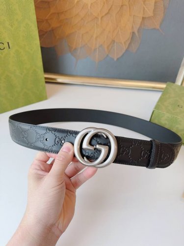 Gucci 经典全皮压花，专柜新版Logo横标，原版进口南非皮底，精品双G钢扣 高端品质，不惧对比，宽度：4.0Cm 代购版本 原单130