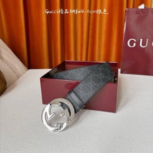 Gucci 经典款原版黑色压花面 搭配原版平纹底 精品钢扣 宽4.0 Cm 经典永不过时款 潮流大方 时尚百搭
