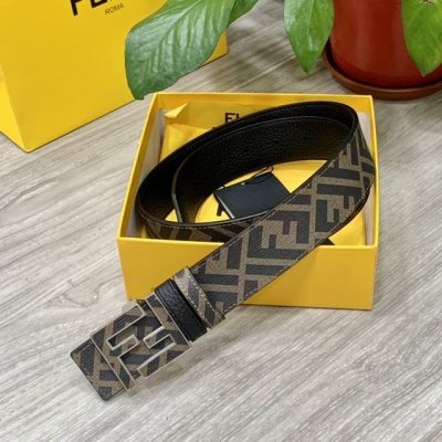 Fendi 芬迪 专柜同款 宽4.0Cm 双环正反用腰带 Ff按钉搭扣 黑色cuoio Romano皮革材质 反面面料带有烟草灰和黑色ff图案 黑色珐琅金属饰面