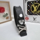 品名：Lv..路易..威登 材质：原单牛皮腰带 百分百头层牛皮腰带保证真皮，24K纯钢扣，专柜原单品质、做工精细，时尚大牌，送人自用首选 包装： 请认准如图专柜
